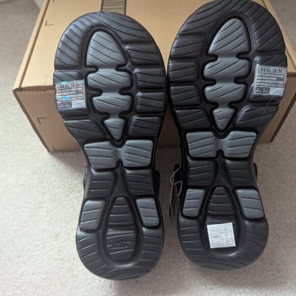 NWT Sketchers Foamies Ultra Go Sketchers Slip-On Clogs - Women's Size 9 - Picture 2 of 7